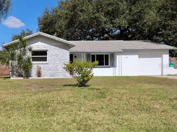 11199 Village Green Ave, Seminole, FL 33772