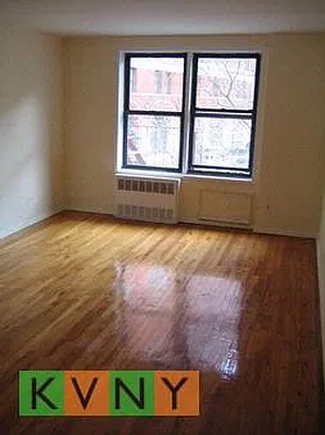Rented by KVNY Soho | media 23
