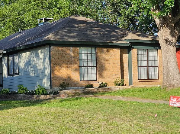 1803 Sherwood Pl, Carrollton, TX 75006