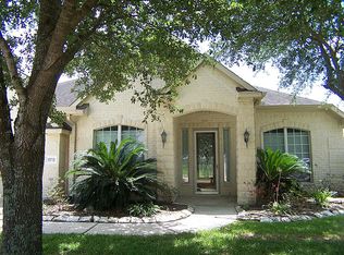 10710 Opal Ridge Dr, Houston, TX 77095