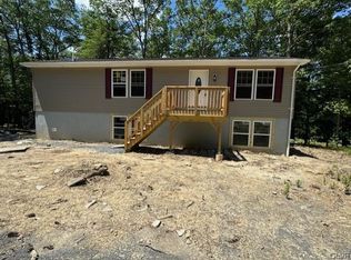 123 Cranborne Ct, Bushkill, PA 18324
