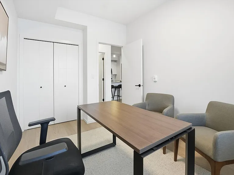23 Aquitania Blvd W — Photo 7