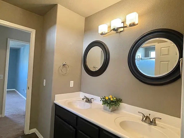 33854 Channel St — Photo 7