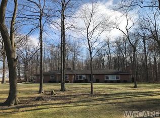 9358 Schuman Rd, Wapakoneta, OH 45895