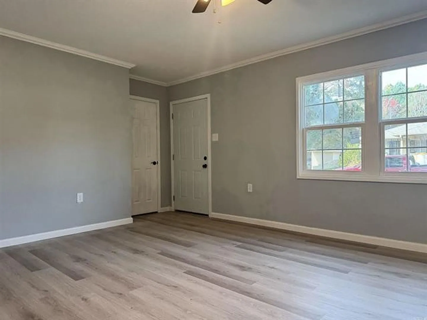 2 bed, 1.0 bath, 1198 sqft, $1,200 — Photo 2
