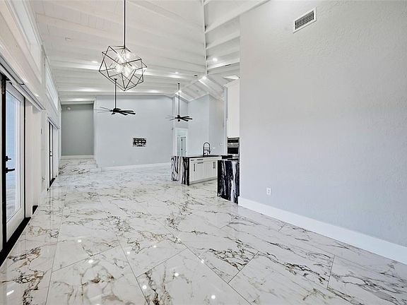 5th image of 8722 PALISADES DRIVE