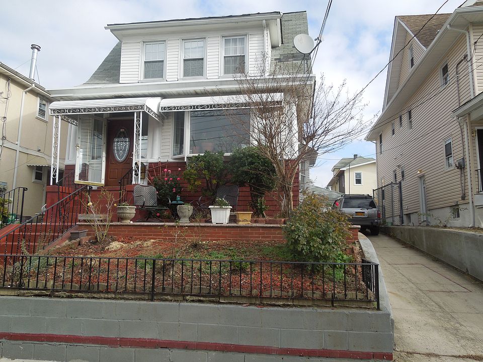 1st image of 85-29 160 Street