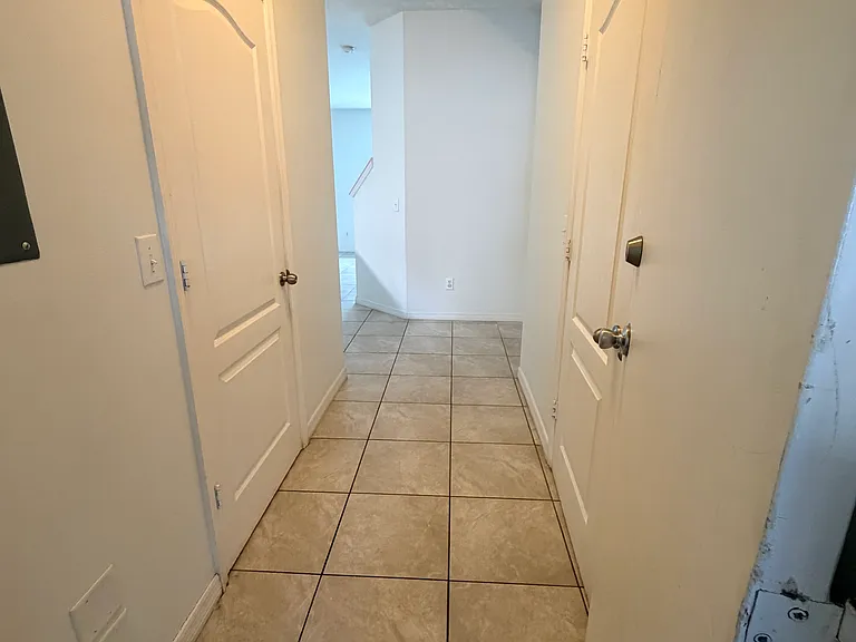 6550 S Goldenrod Rd — Photo 7