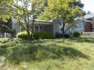 227 Wellington Rd, Mineola, NY 11501