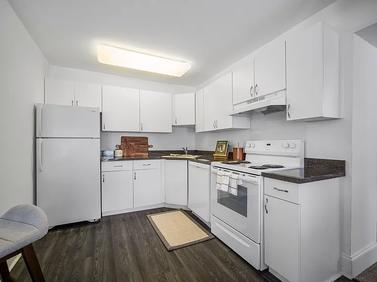 The Fairways Apartments and Townhomes — Photo 46