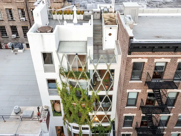 16 Minetta Lane image 26 of 29