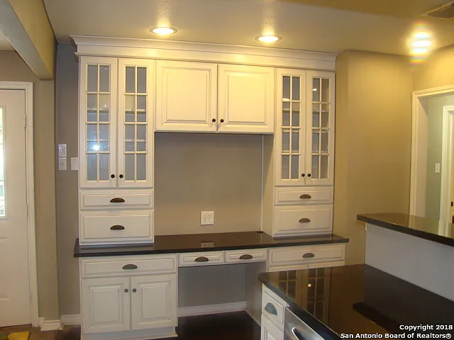417 Harmon Dr — Photo 3