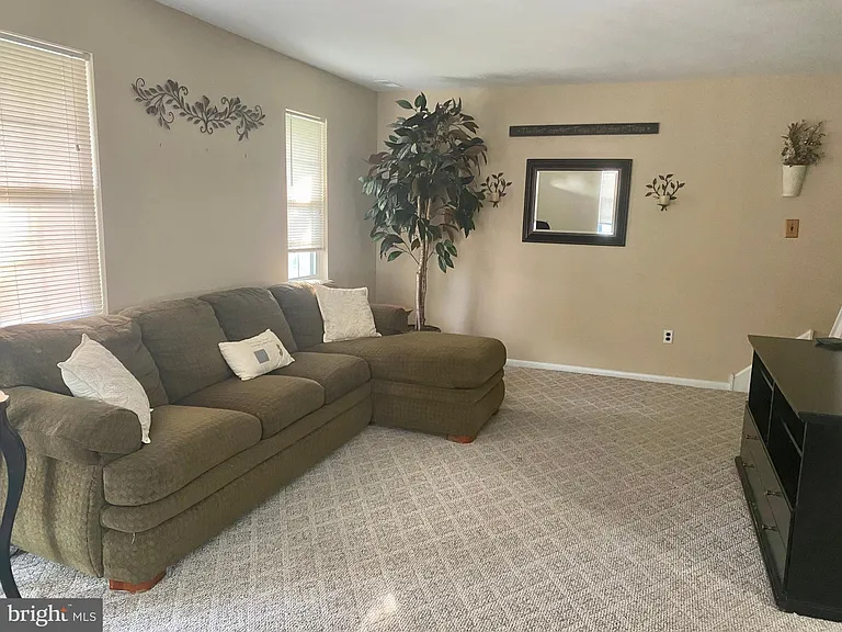 126 Fellowship Ln — Photo 4