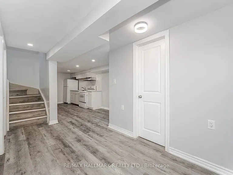 88 Bernick Dr — Photo 12