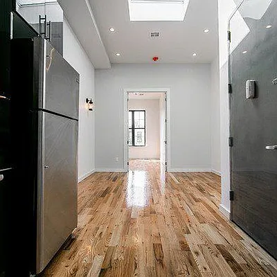 Rented by Nooklyn NYC LLC | media 46