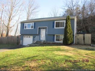 8 Trolley Bridge Rd, Shelton, CT 06484