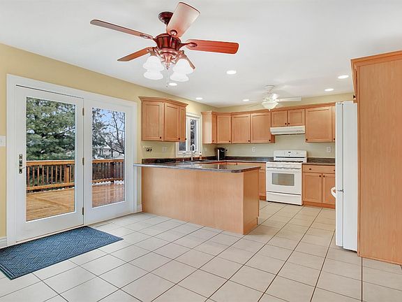 2nd image of 10191 Northcote Ct