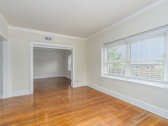 4th image of 6300 N Rosebury Ave APT 2S