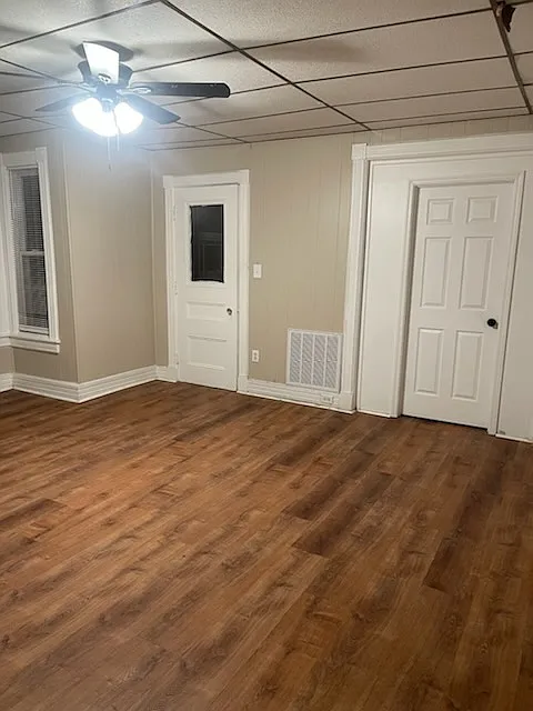 5 bed, 1200 sqft, $1,500 — Photo 1