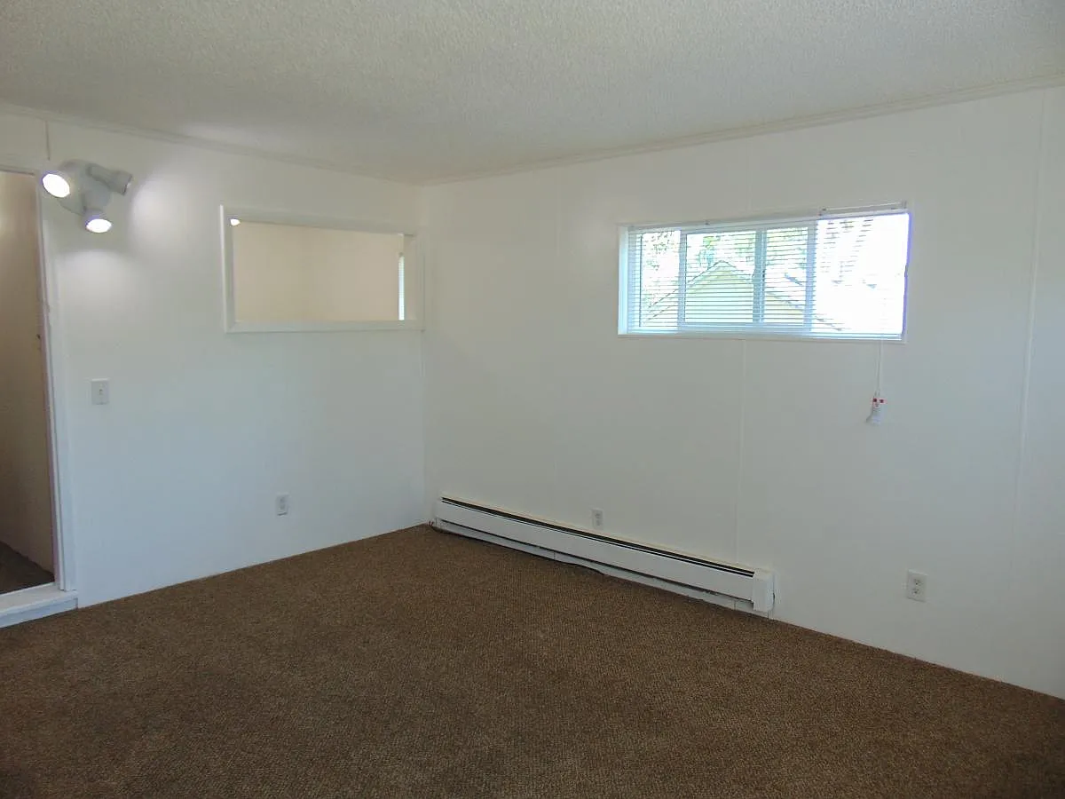 2 bed, 800 sqft, $875 — Photo 4