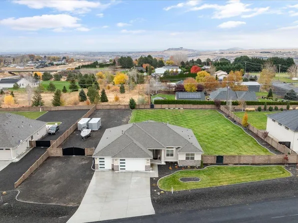 10807 Summit View Ct, Kennewick, WA 99338