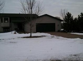 1835 208th Ln NW, Oak Grove, MN 55011