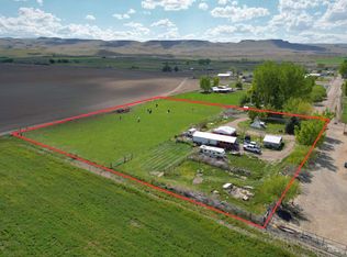 5832 Stagecoach Dr, Homedale, ID 83628
