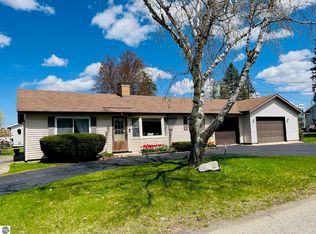 106 W Washington St, Lake City, MI 49651