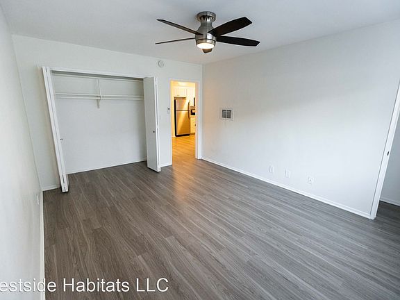 4th image of 204 Washington Ave APT 307