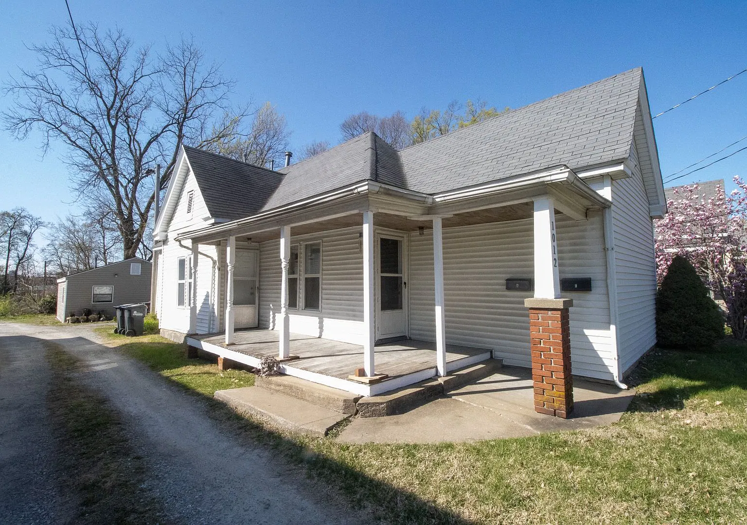 1012 Rogers St — Photo 1