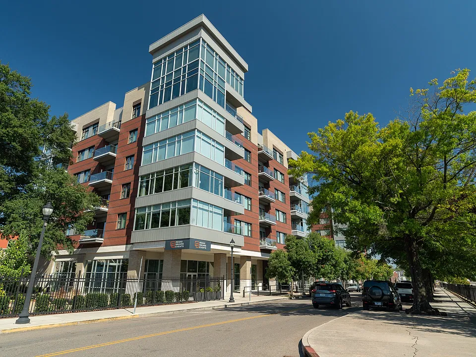 333 W Depot Ave #213
