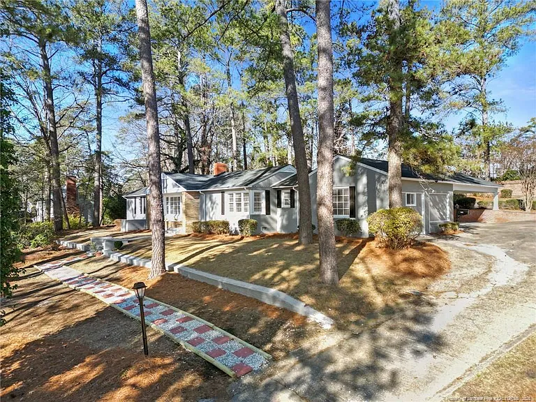 2712 Morganton Rd — Photo 15