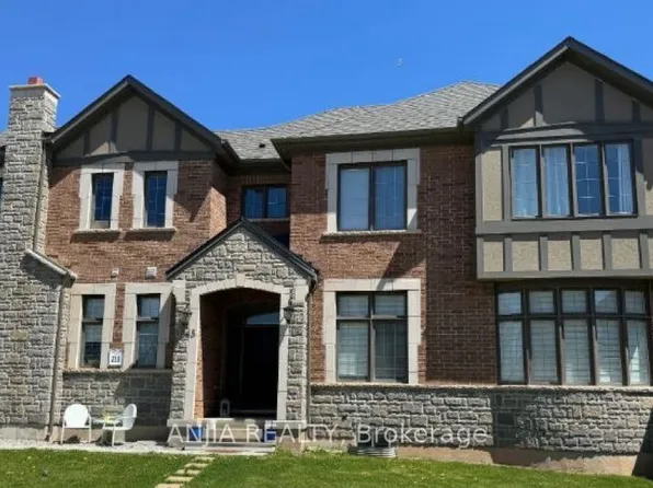 3345 Erasmum St, Oakville, ON L6M 1S3
