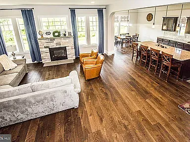71 Coachman Cir — Photo 5
