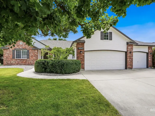 2247 E Gleneagle Dr, Eagle, ID 83616