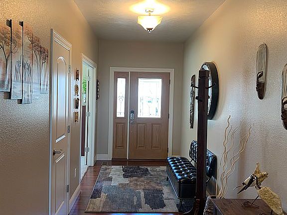 Entry way