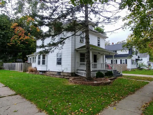 828 S Church St, Hastings, MI 49058