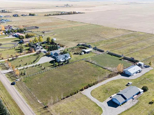 730 Minto St, Granum, AB T0L 1A0