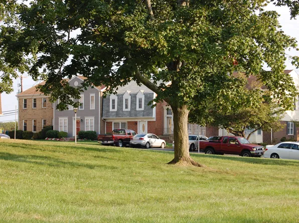 9222 Hummingbird Ter, Gaithersburg, MD 20879