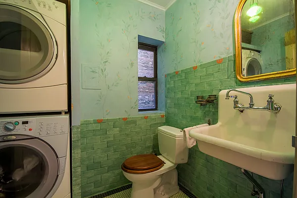 Rented by Compass | media 35