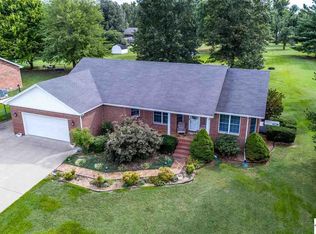 140 Bell Ln, Paducah, KY 42003