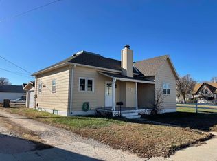 728 S F St, Broken Bow, NE 68822