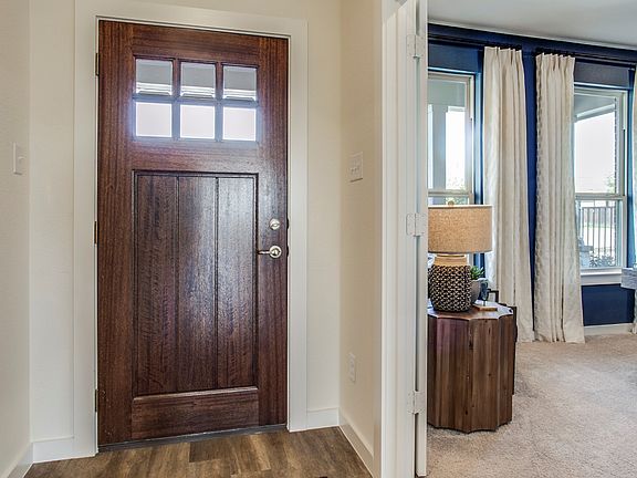 Open and inviting foyer