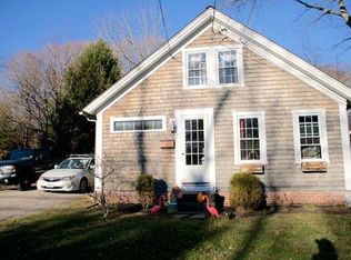 587 Ten Rod Rd, North Kingstown, RI 02852