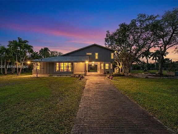 4th image of 19820 SW 244th St