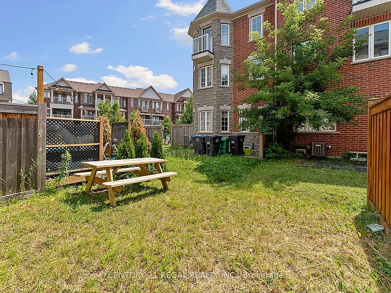 43 Tollgate St #UPPER — Photo 38