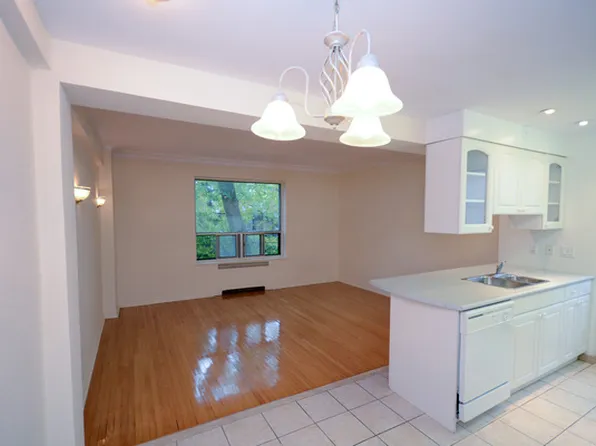 869 875 Avenue Road, 869 Avenue Rd, Toronto, ON M5P 2K5
