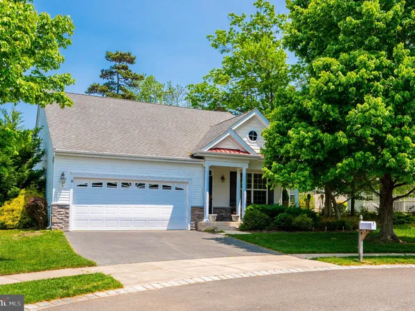 4 Minot Light Ct, Barnegat, NJ 08005