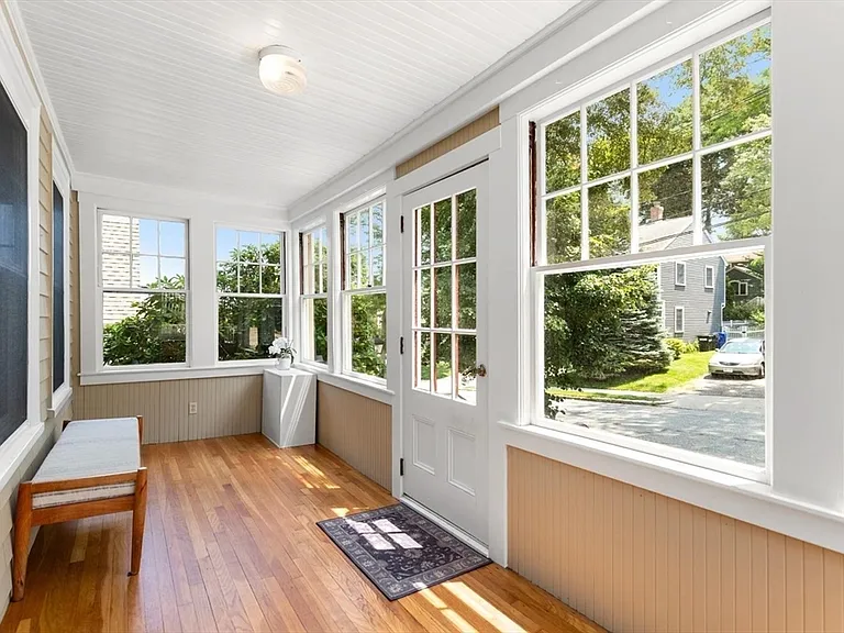 31 Fountain Rd #1 — Photo 3