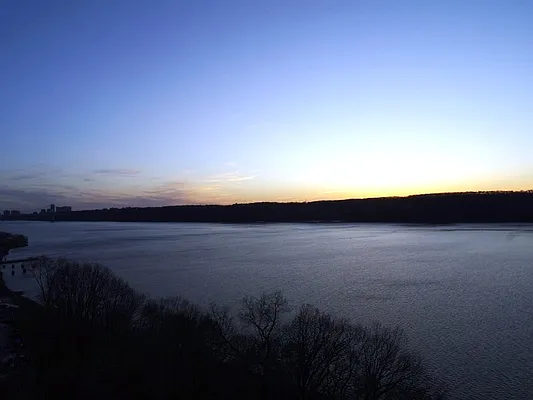 Sold by Sotheby's International Realty | media 30